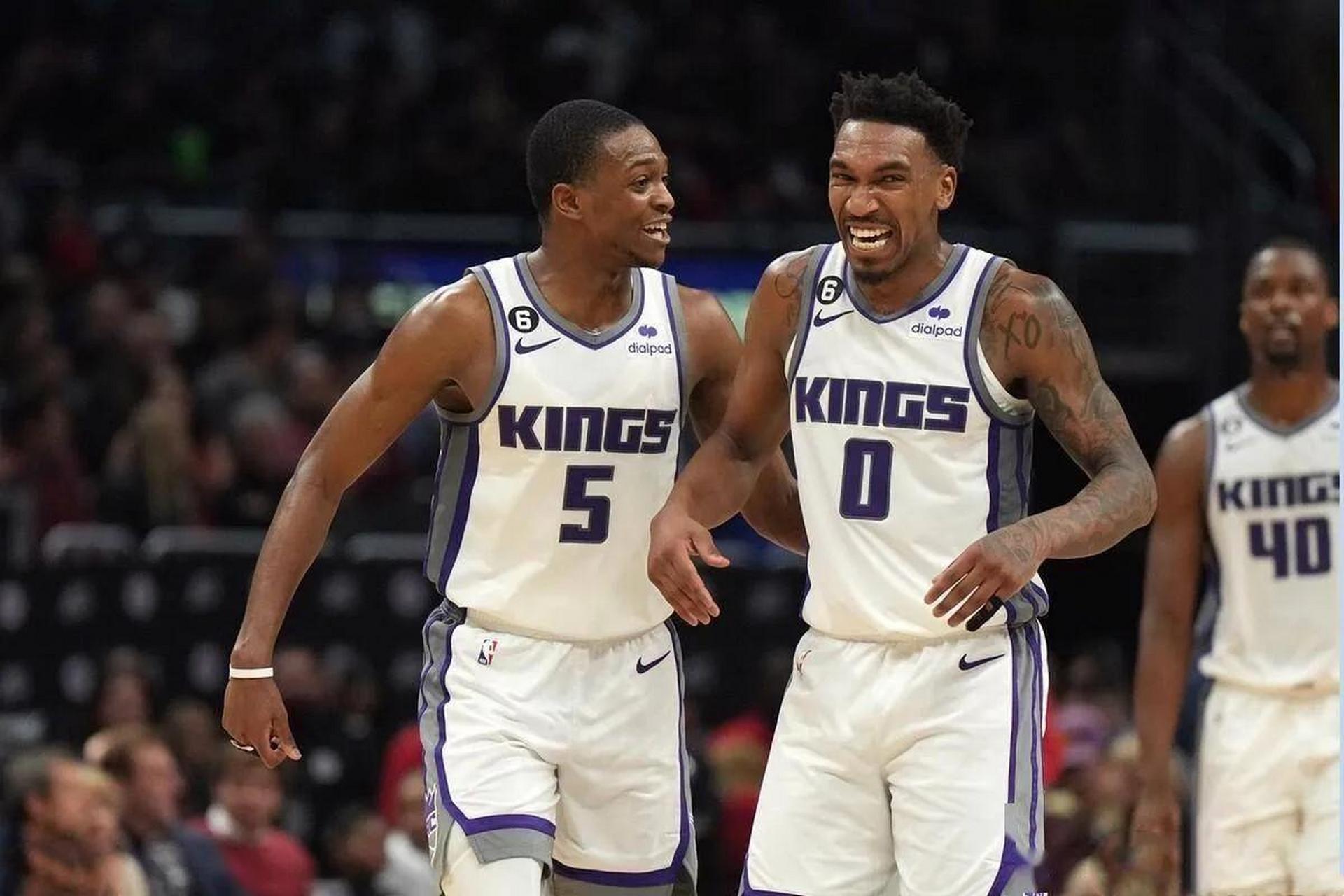 尼克斯险胜勇士，福克斯刷新纪录