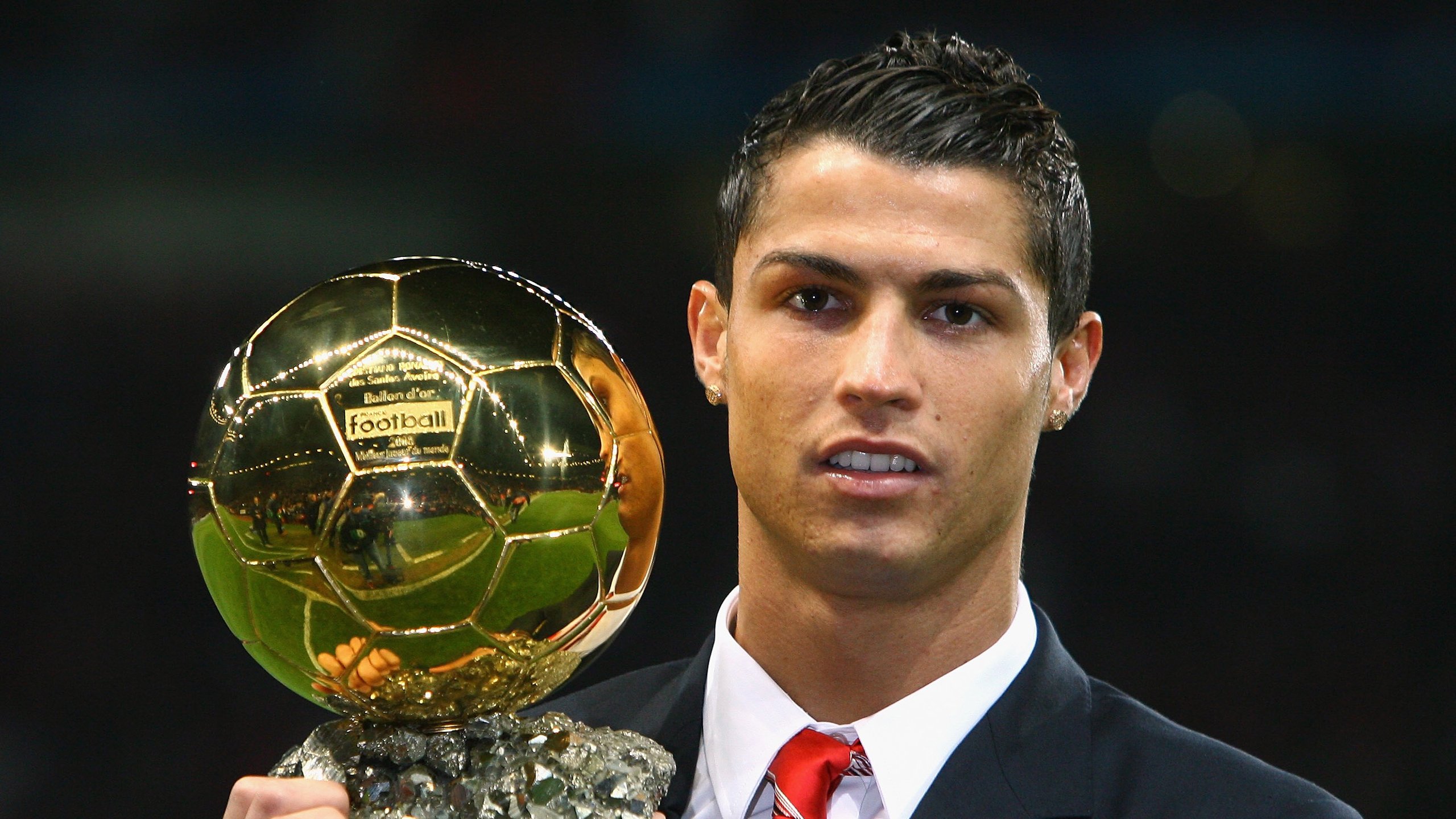 速度与荣耀的交响，F1新赛季揭幕战与克罗地亚足球生死夜的平行叙事