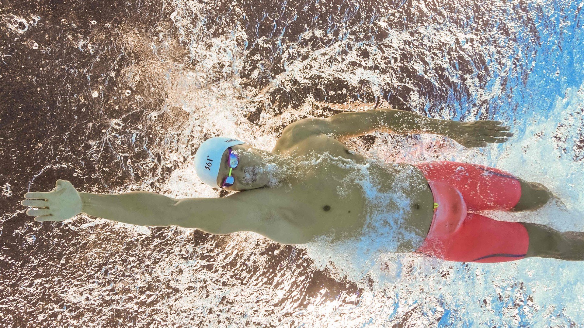 新疆队关键战突围辽宁队，恩比德在德甲争冠战接管比赛