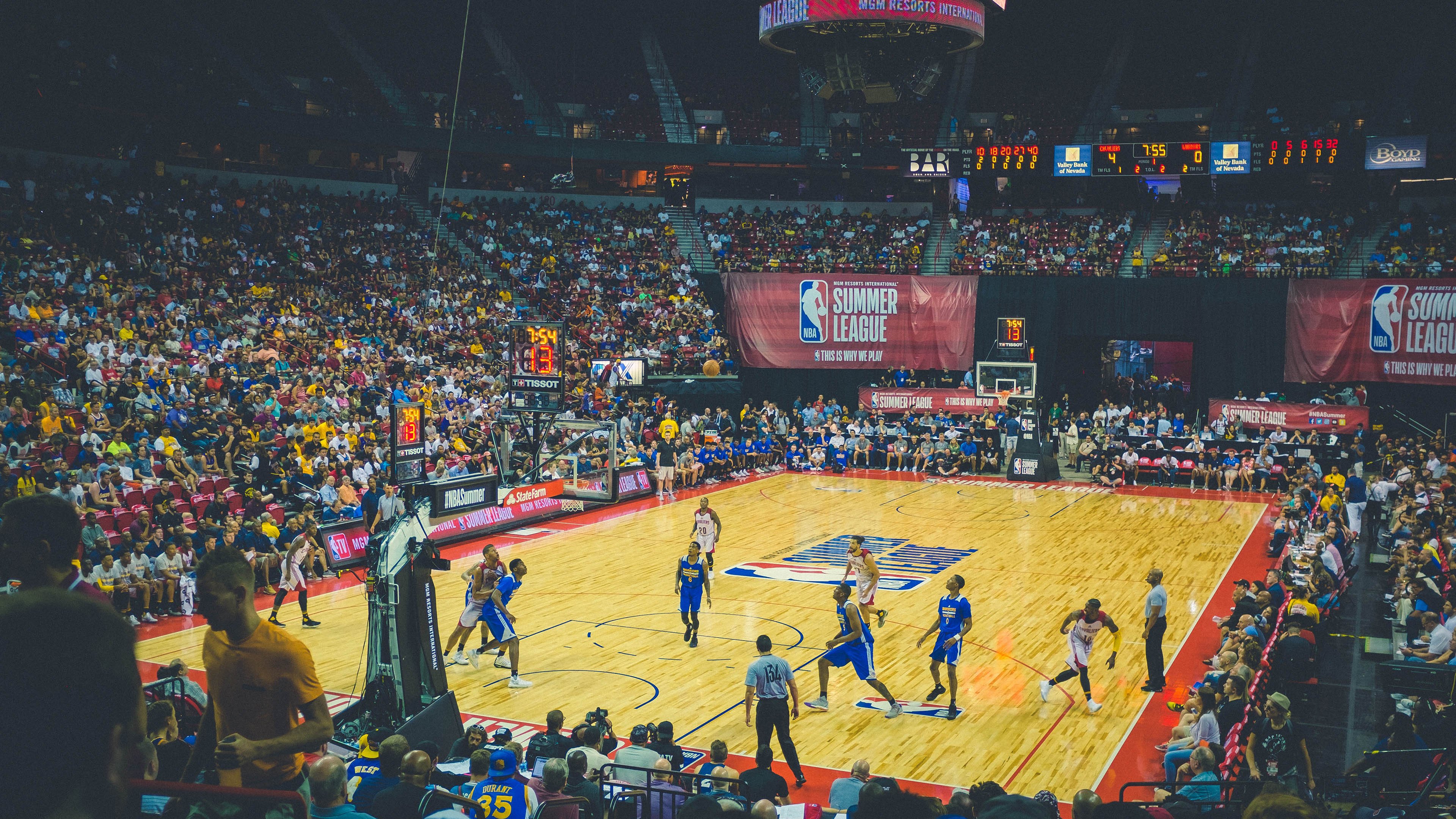 哈利伯顿的魔法，当攻防转换成为撕裂雄鹿防线的无形之刃